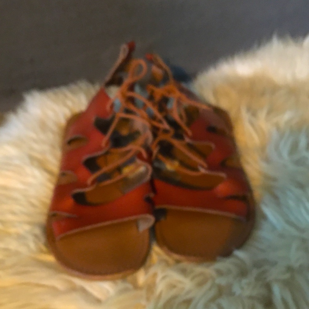Gap Genuine Leather strappy shoes